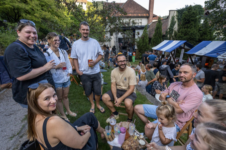 2025-07-18 KUL Petek-56